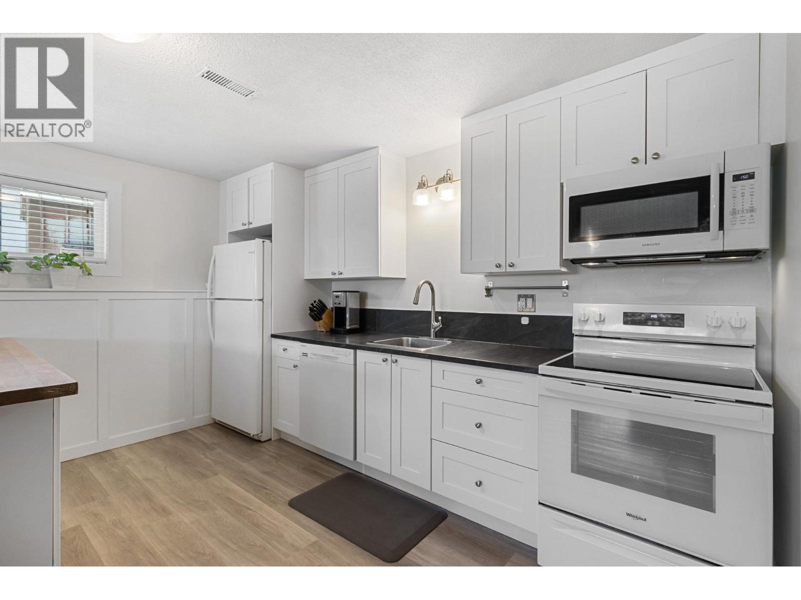 2605 Springfield Road, Kelowna, British Columbia  V1X 1B9 - Photo 34 - 10383187