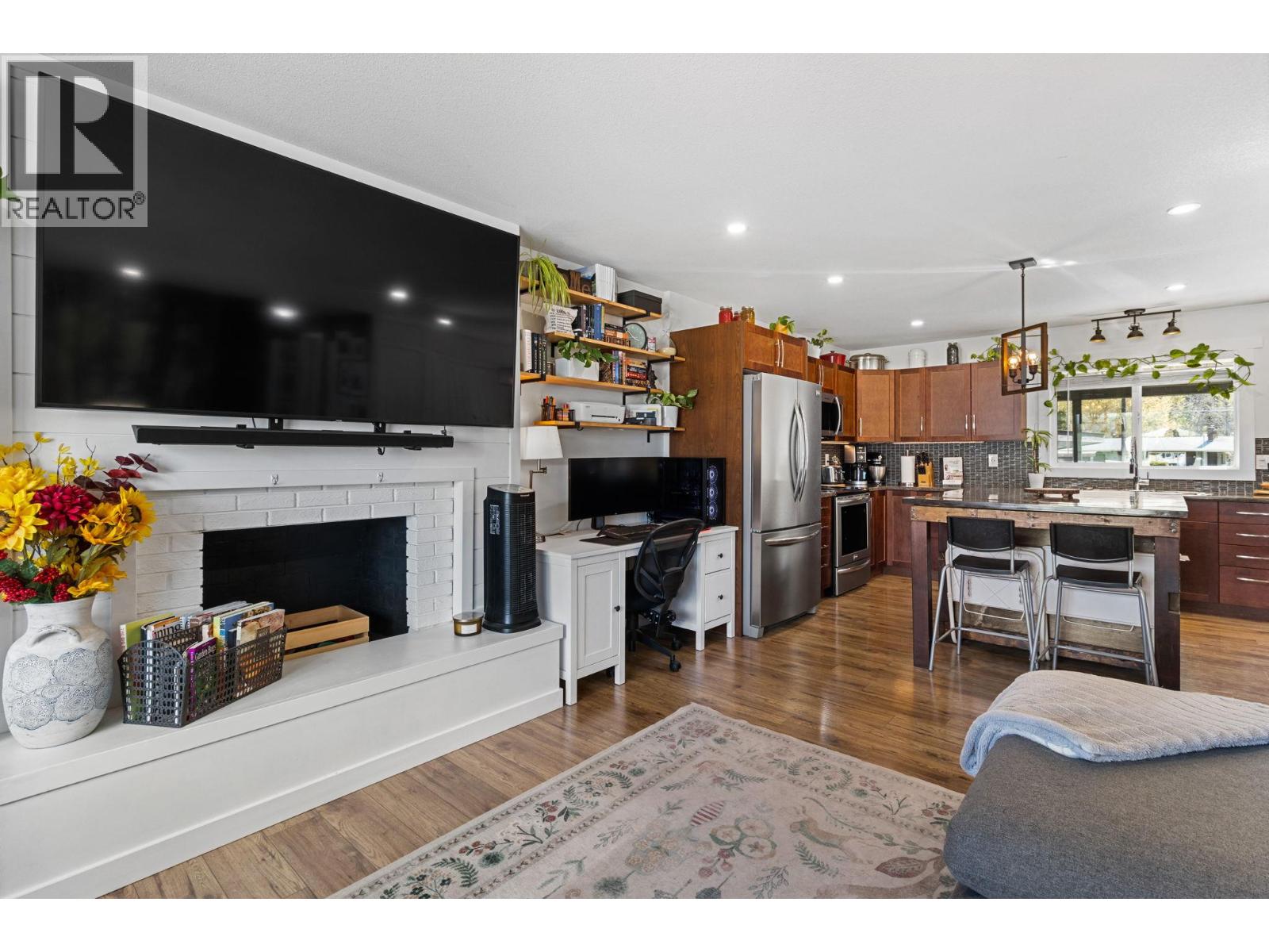 2605 Springfield Road, Kelowna, British Columbia  V1X 1B9 - Photo 5 - 10383187