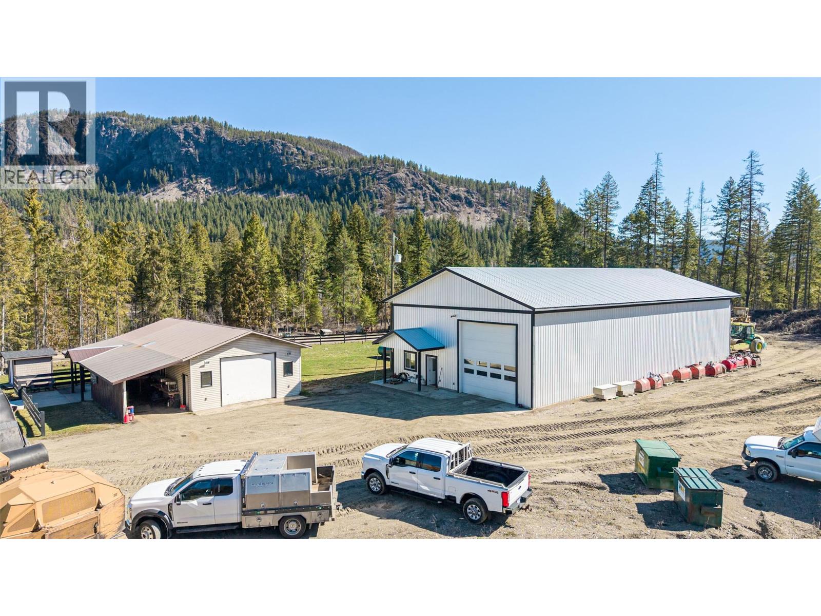 40 Gibson Road, Lumby, British Columbia  V0E 2G0 - Photo 2 - 10383335