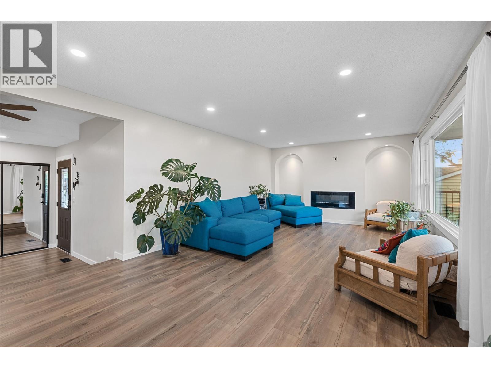 3754 Carrall Road, West Kelowna, British Columbia  V4t 2C6 - Photo 5 - 10383273