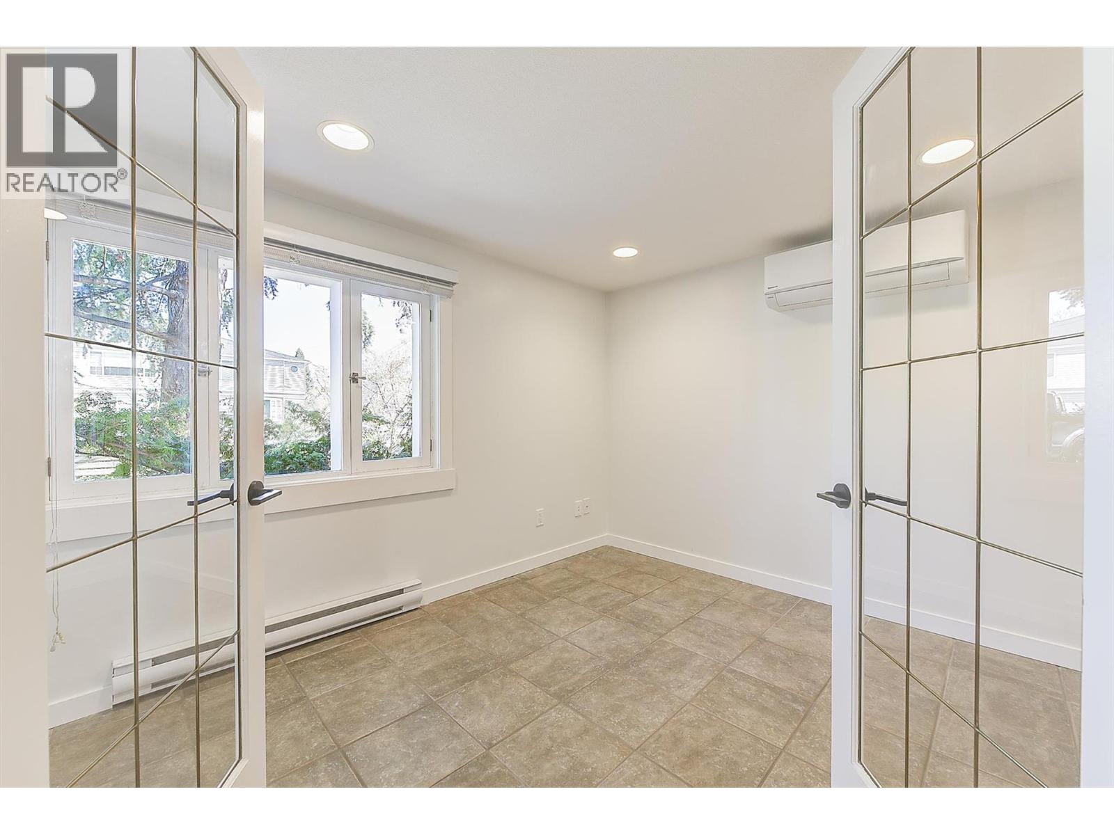 645 Francis Avenue, Kelowna, British Columbia  V1Y 5G4 - Photo 11 - 10382491