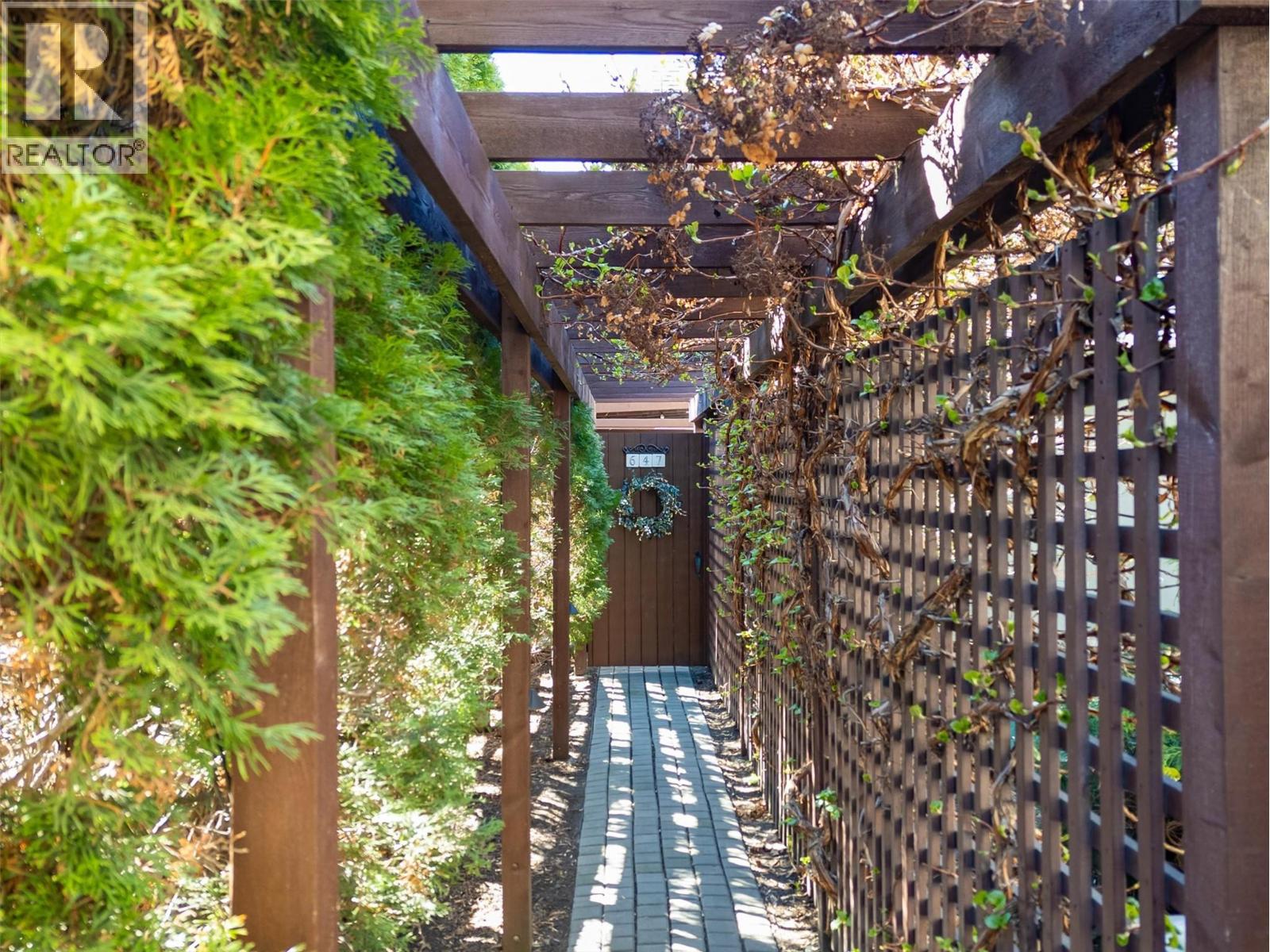 645 Francis Avenue, Kelowna, British Columbia  V1Y 5G4 - Photo 46 - 10382491