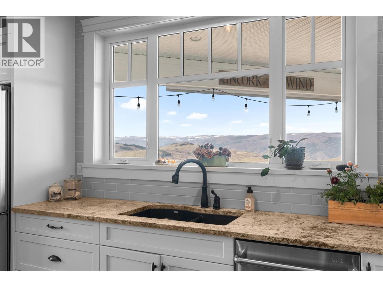 1548 Phoenix Drive, Vernon, British Columbia  V1B 4B3 - Photo 20 - 10383009