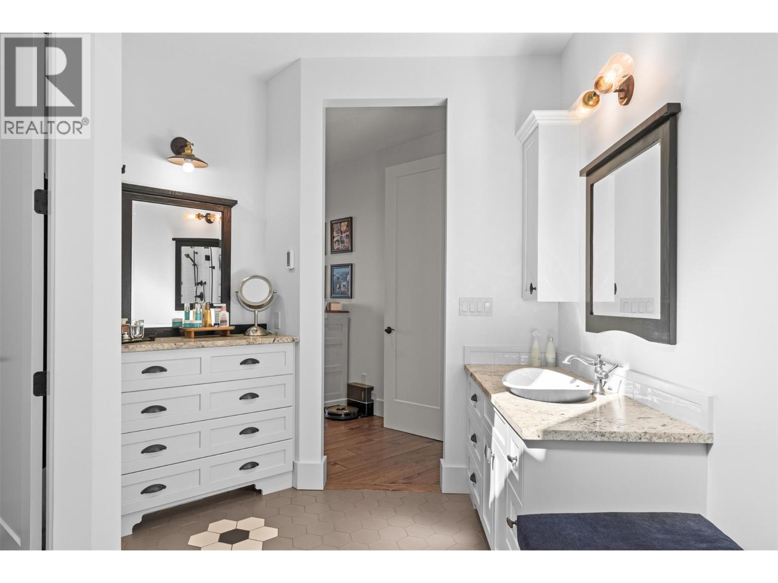 1548 Phoenix Drive, Vernon, British Columbia  V1B 4B3 - Photo 42 - 10383009