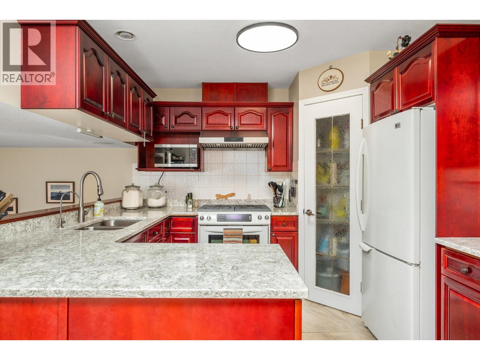 867 Mt. Grady Place, Vernon, British Columbia  V1B 2Z2 - Photo 10 - 10382925