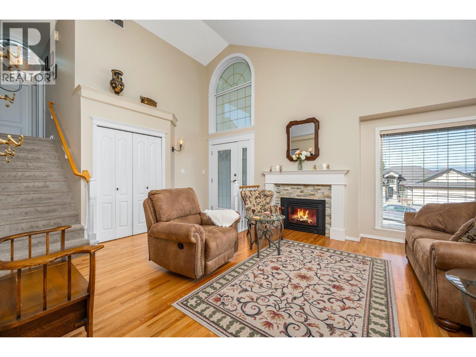 867 Mt. Grady Place, Vernon, British Columbia  V1B 2Z2 - Photo 3 - 10382925