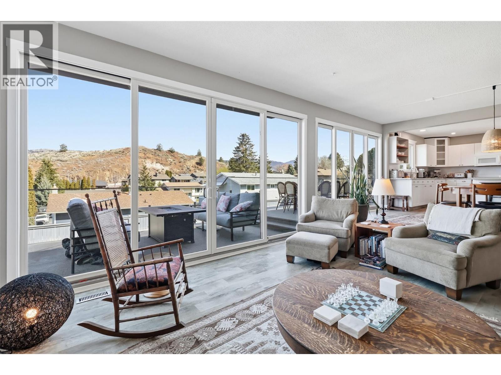 2266 Omineca Drive, Kamloops, British Columbia  V2E 1T9 - Photo 11 - 10383298