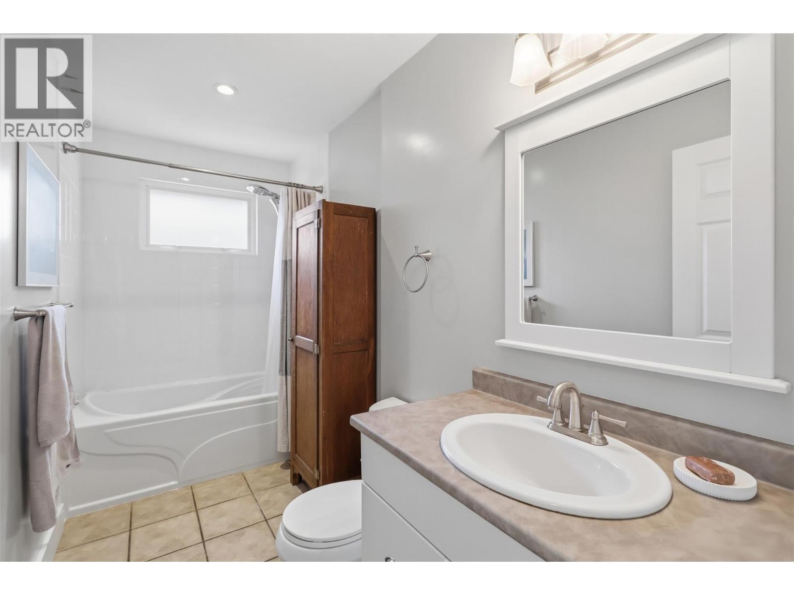 2266 Omineca Drive, Kamloops, British Columbia  V2E 1T9 - Photo 36 - 10383298