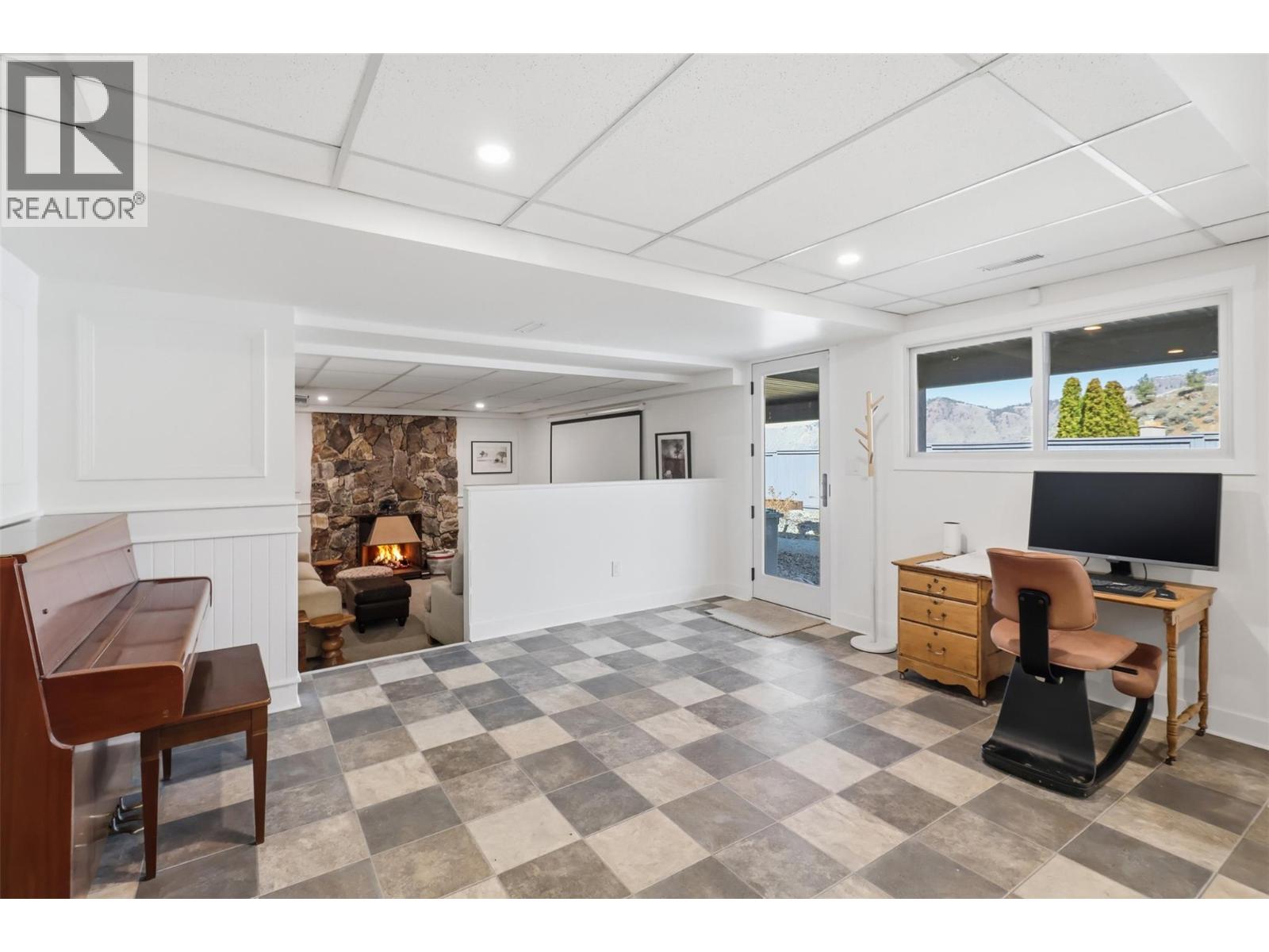 2266 Omineca Drive, Kamloops, British Columbia  V2E 1T9 - Photo 39 - 10383298