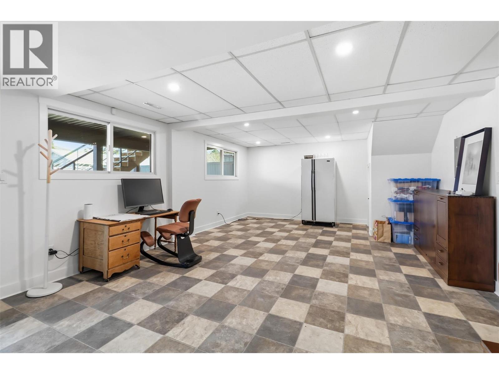 2266 Omineca Drive, Kamloops, British Columbia  V2E 1T9 - Photo 42 - 10383298