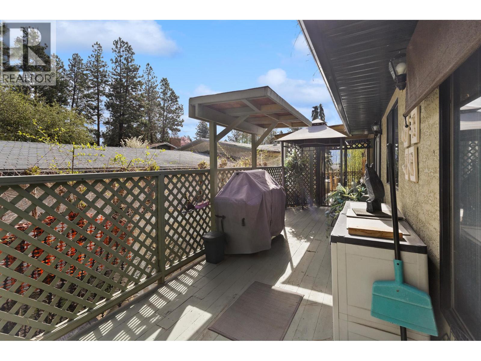 599 Clifton Road S, Kelowna, British Columbia  V1V 1A6 - Photo 27 - 10383296