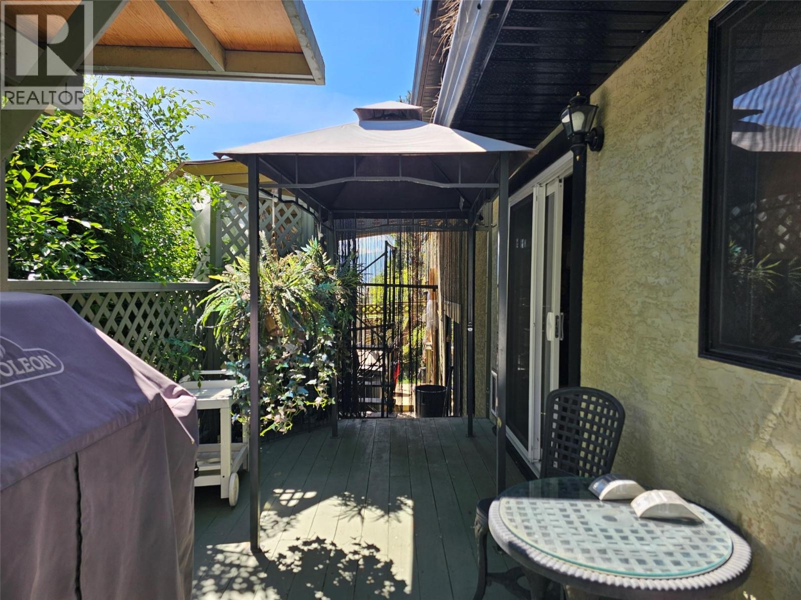 599 Clifton Road S, Kelowna, British Columbia  V1V 1A6 - Photo 28 - 10383296