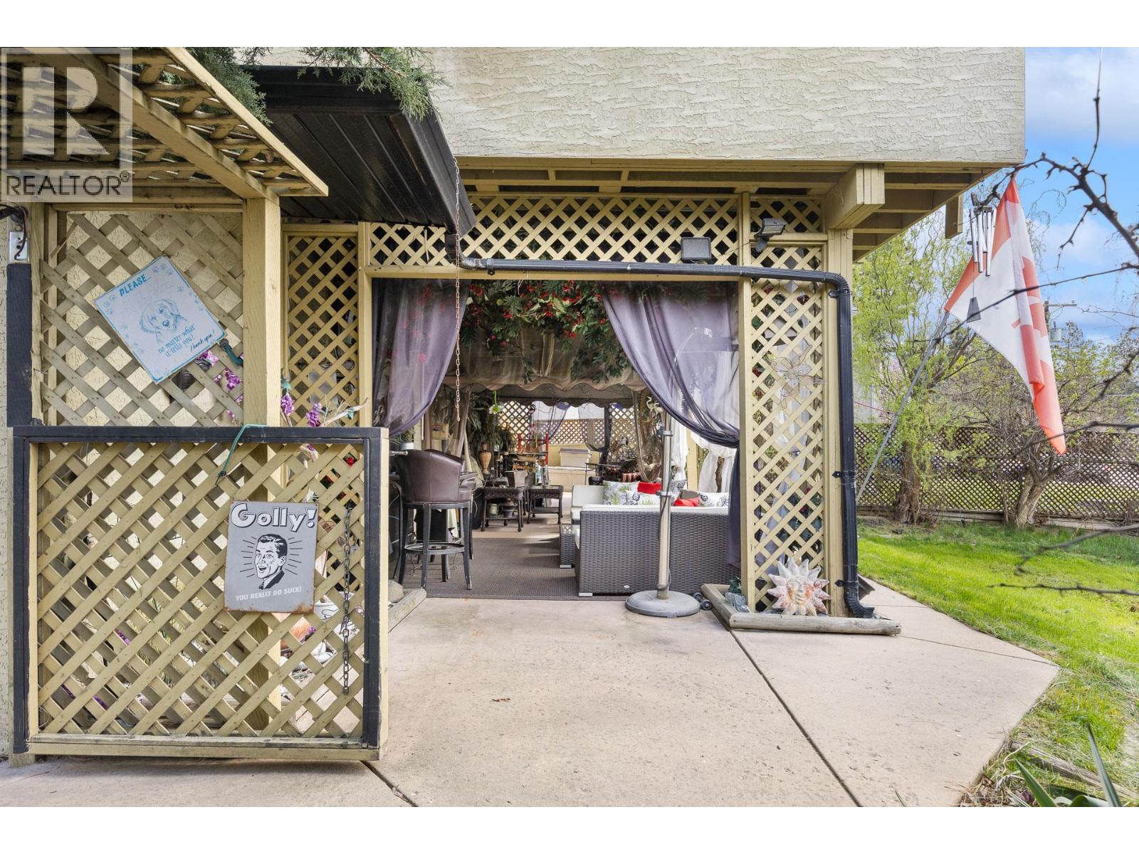 599 Clifton Road S, Kelowna, British Columbia  V1V 1A6 - Photo 31 - 10383296