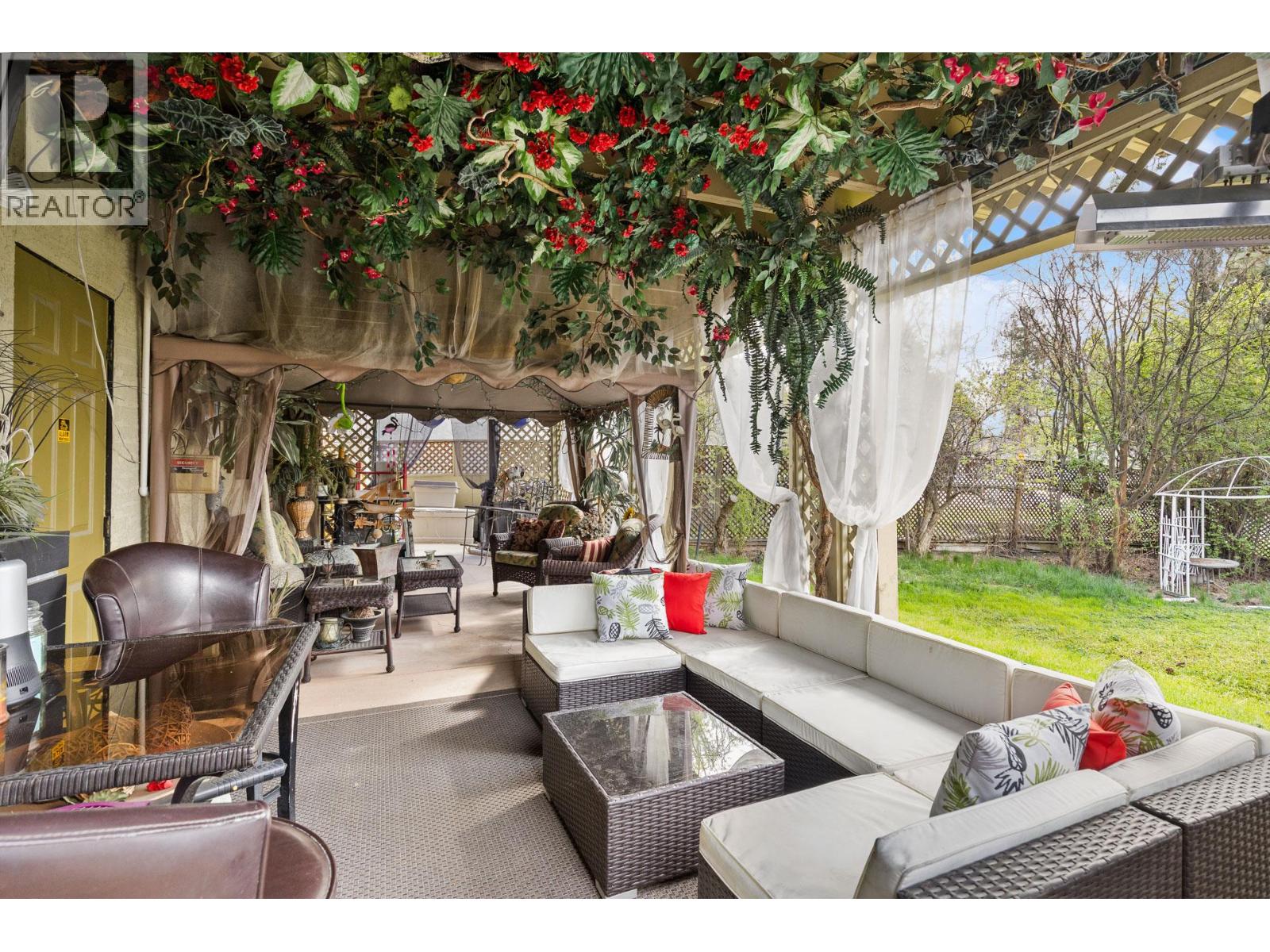 599 Clifton Road S, Kelowna, British Columbia  V1V 1A6 - Photo 32 - 10383296