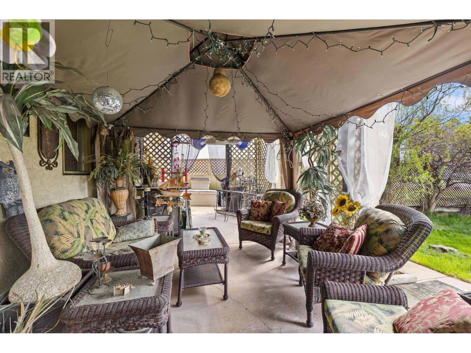 599 Clifton Road S, Kelowna, British Columbia  V1V 1A6 - Photo 34 - 10383296