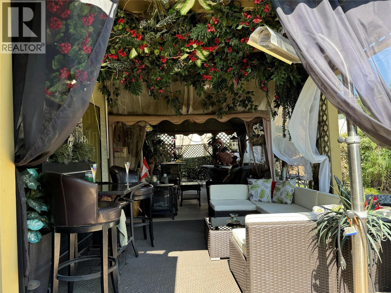 599 Clifton Road S, Kelowna, British Columbia  V1V 1A6 - Photo 43 - 10383296