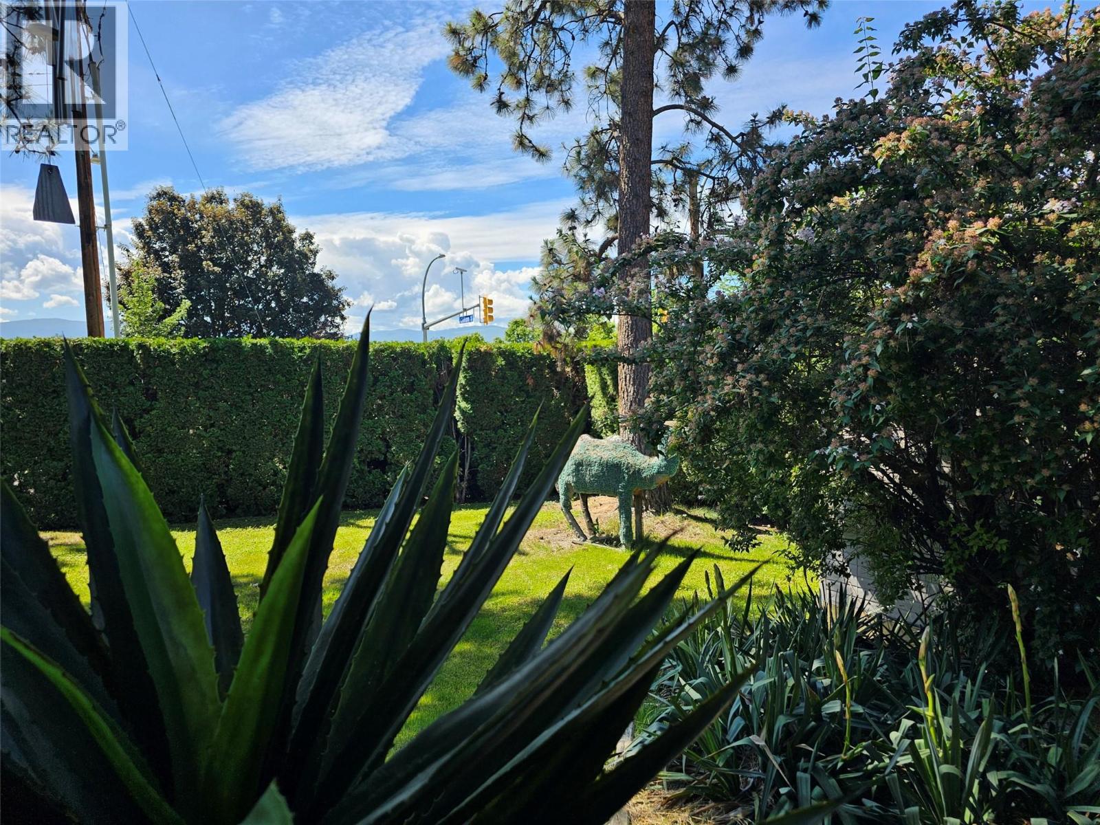 599 Clifton Road S, Kelowna, British Columbia  V1V 1A6 - Photo 46 - 10383296