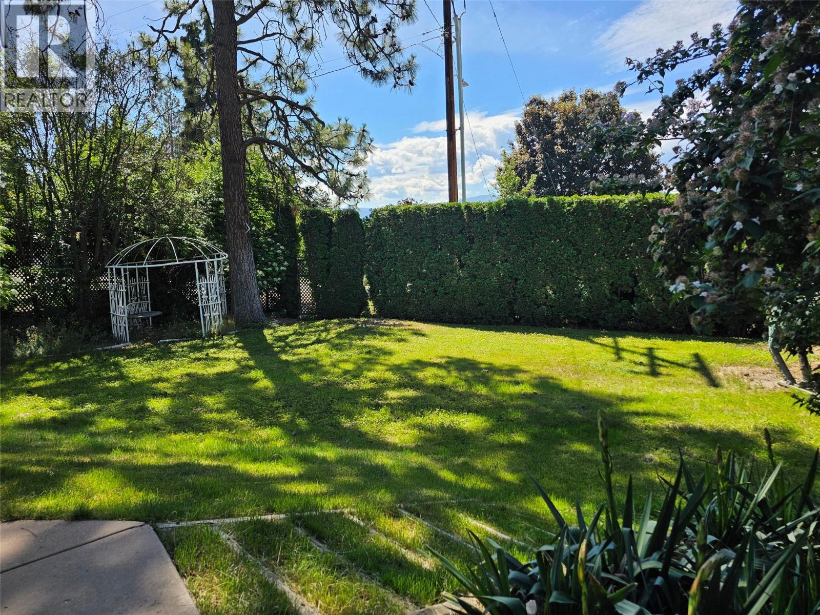 599 Clifton Road S, Kelowna, British Columbia  V1V 1A6 - Photo 47 - 10383296