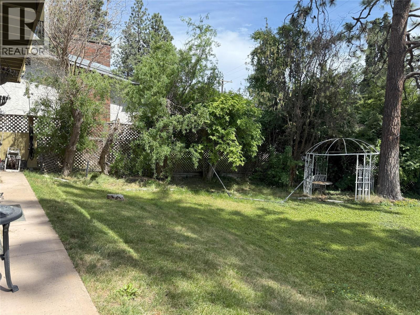 599 Clifton Road S, Kelowna, British Columbia  V1V 1A6 - Photo 50 - 10383296