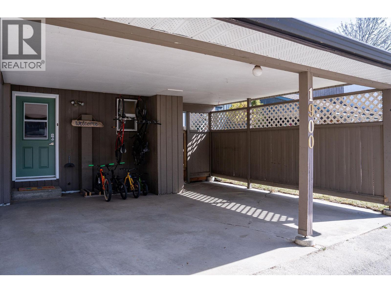 1900 Jade Place, Revelstoke, British Columbia  V0E 2S0 - Photo 3 - 10383289