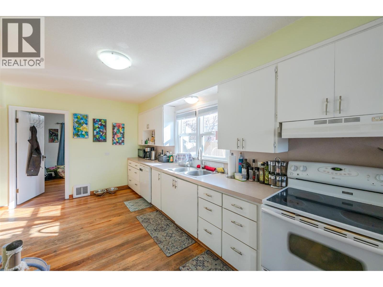 424 Penticton Avenue, Penticton, British Columbia  V2A 2M6 - Photo 12 - 10383341