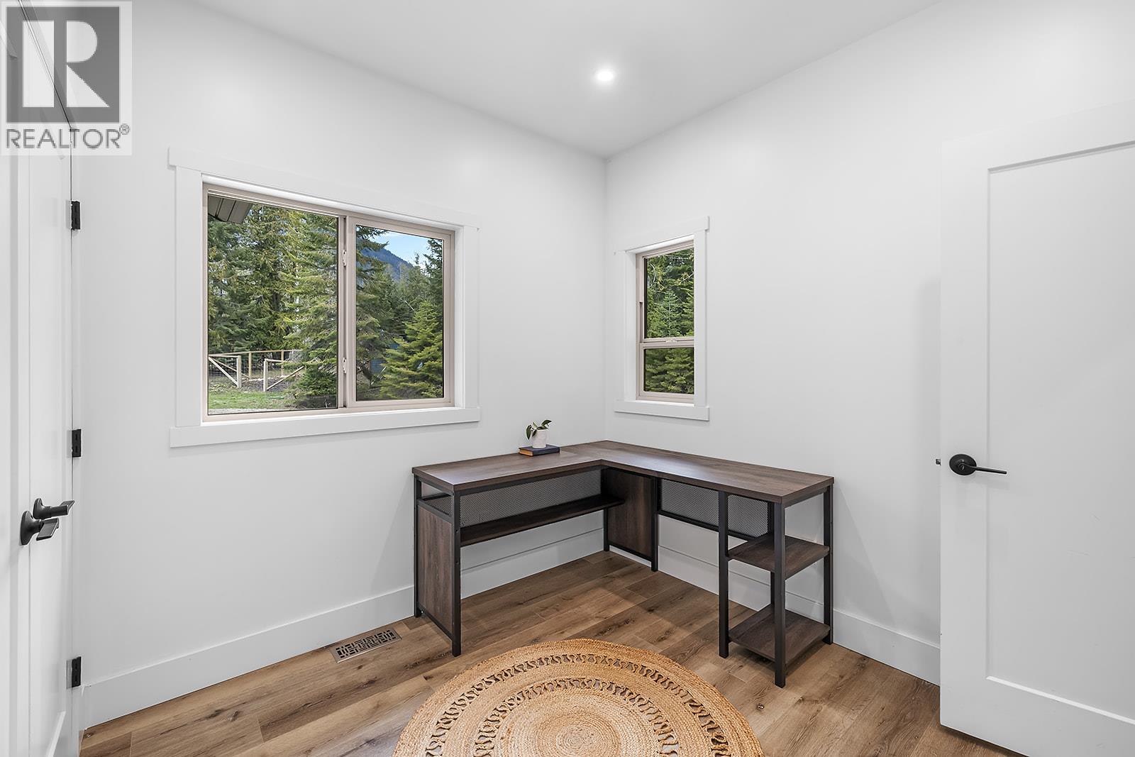 1562 Teetzel Road, Creston, British Columbia  V0B 1G7 - Photo 12 - 10382414