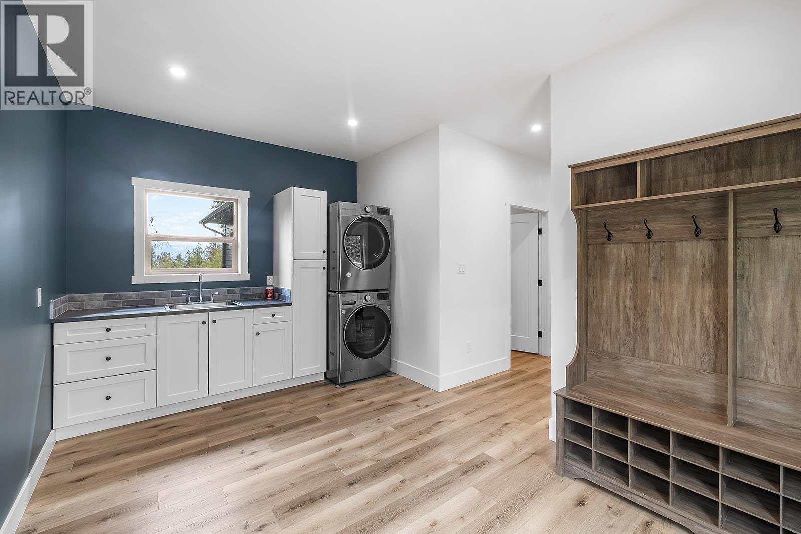 1562 Teetzel Road, Creston, British Columbia  V0B 1G7 - Photo 13 - 10382414