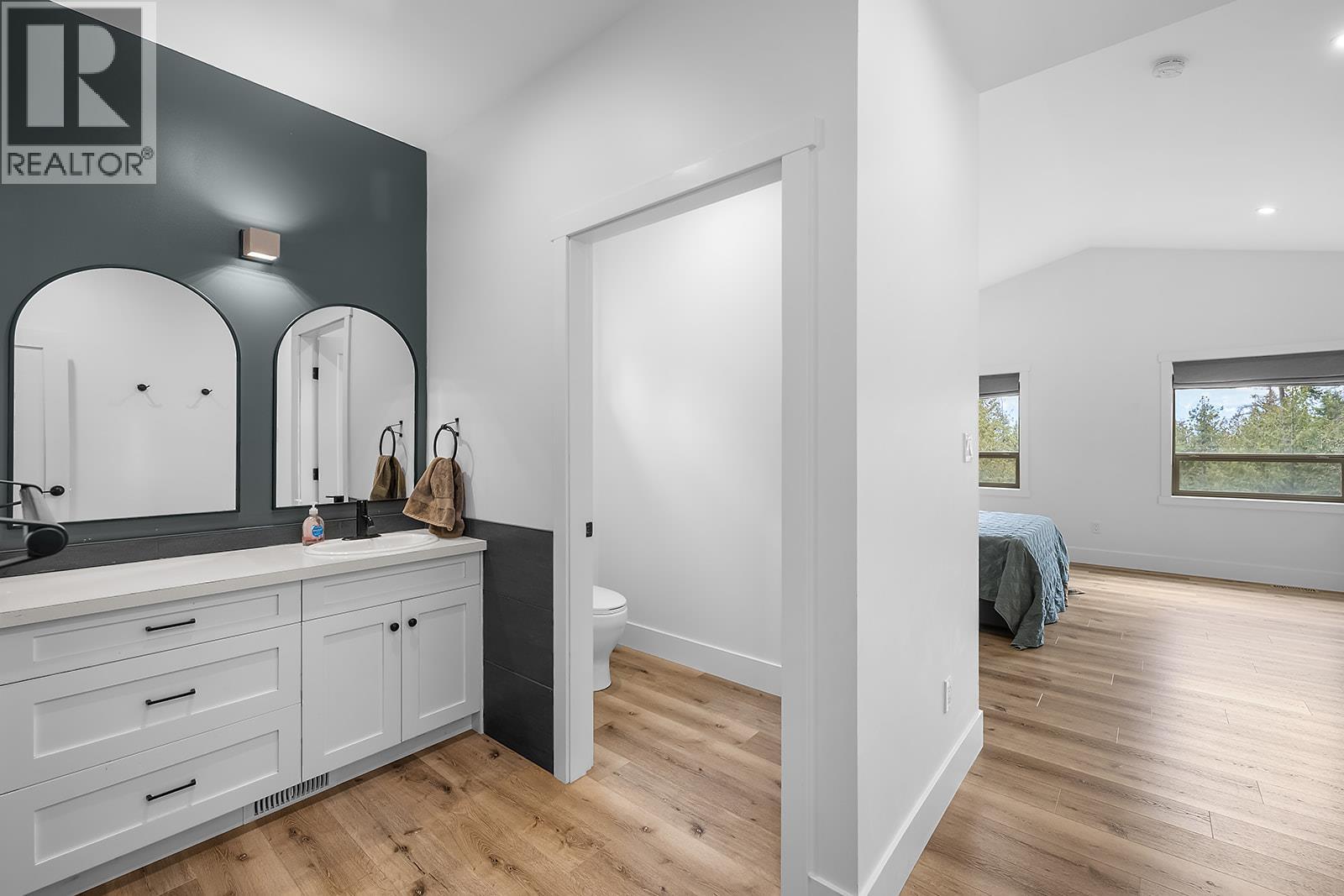 1562 Teetzel Road, Creston, British Columbia  V0B 1G7 - Photo 15 - 10382414