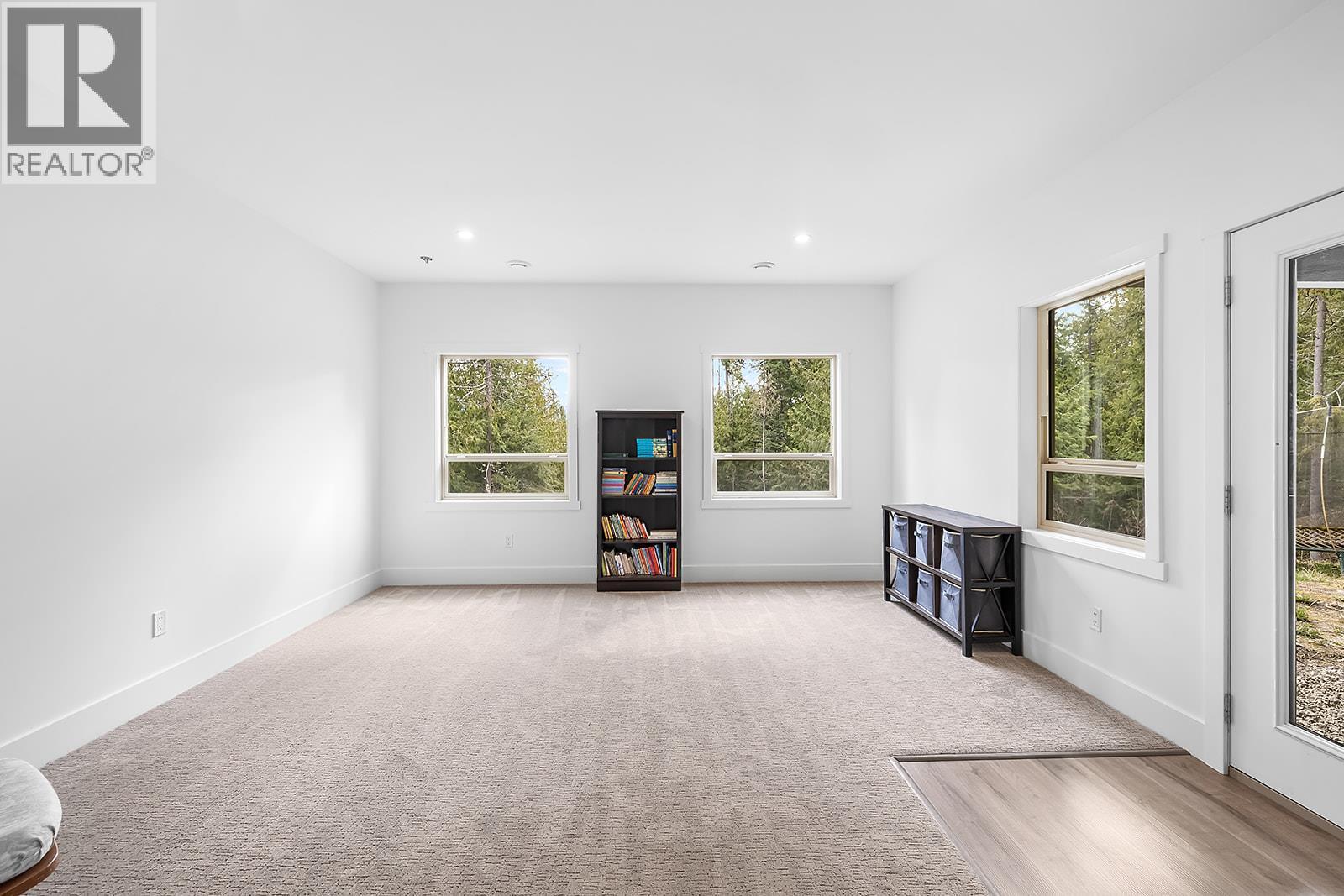 1562 Teetzel Road, Creston, British Columbia  V0B 1G7 - Photo 19 - 10382414