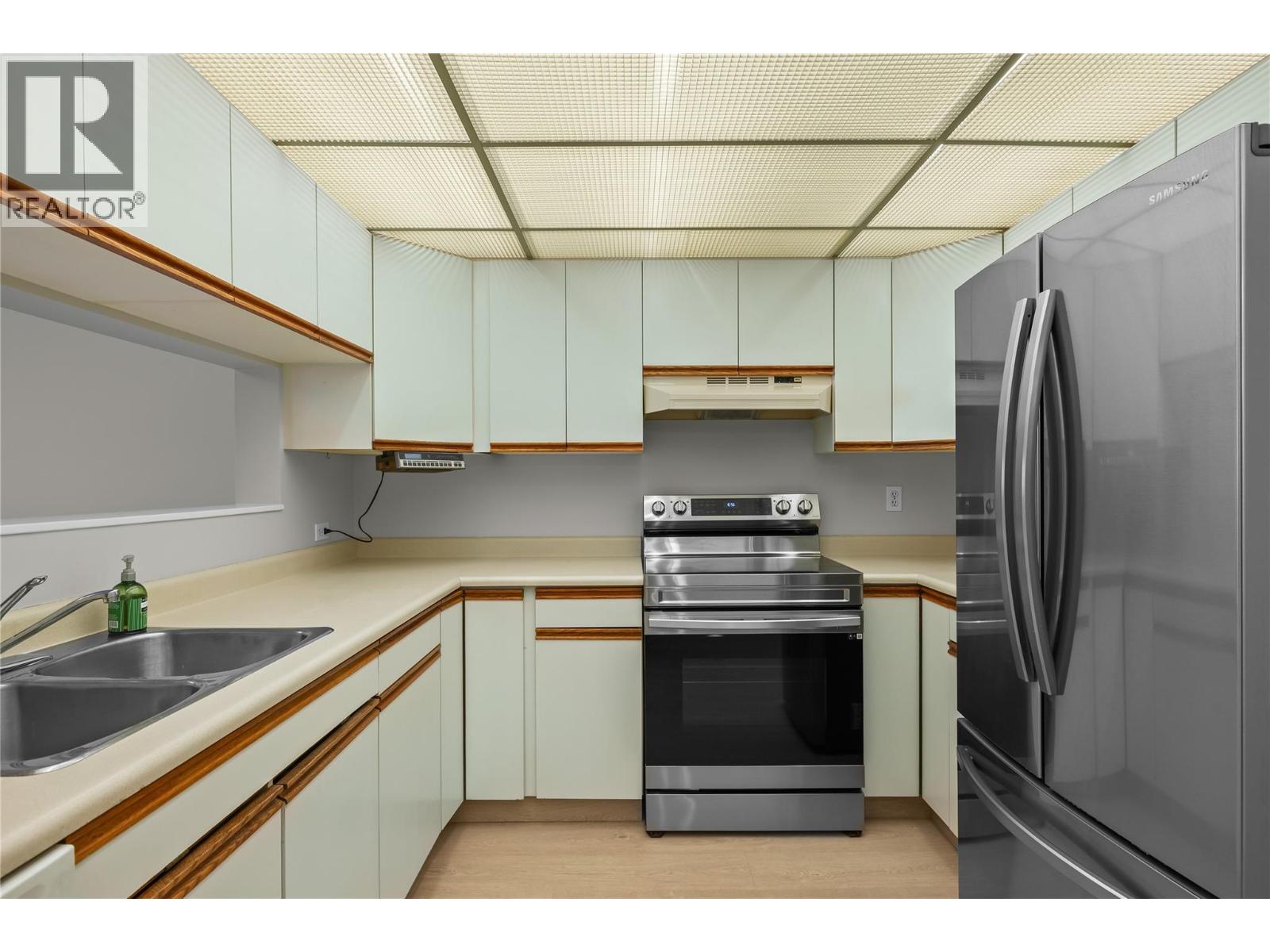 1045 Sutherland Avenue Unit# 252, Kelowna, British Columbia  V1Y 5Y1 - Photo 12 - 10379034