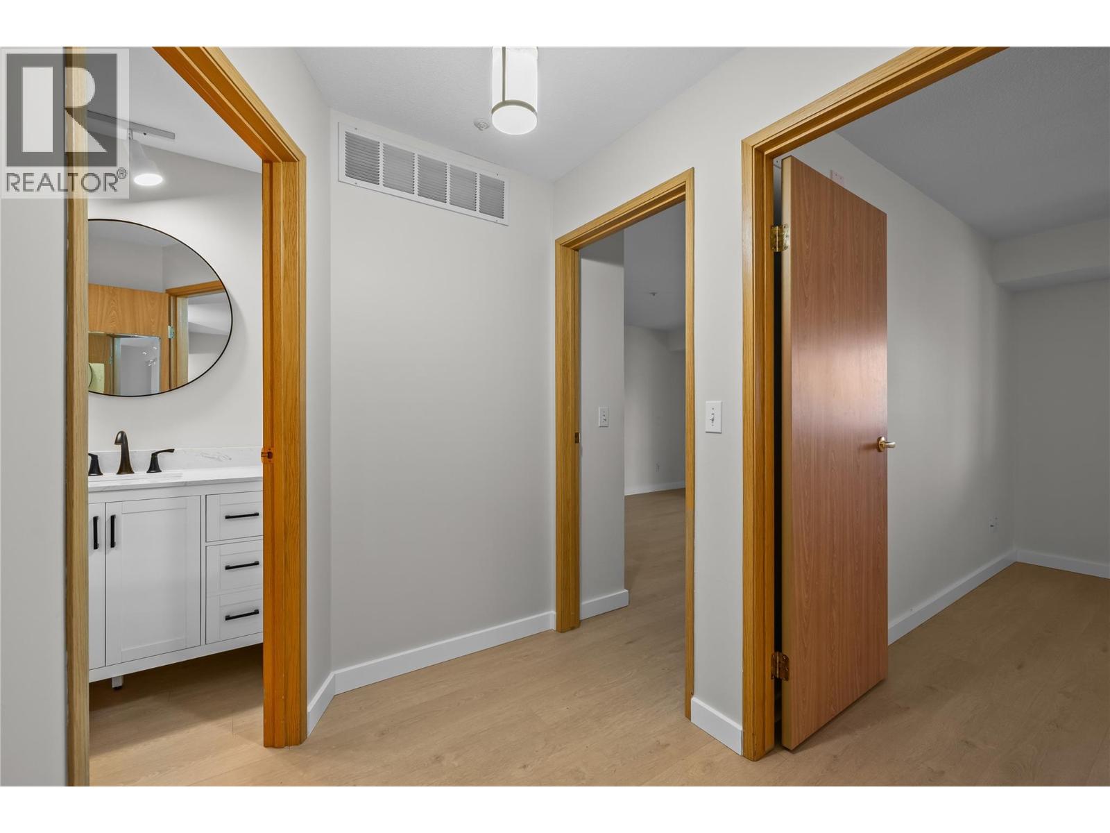 1045 Sutherland Avenue Unit# 252, Kelowna, British Columbia  V1Y 5Y1 - Photo 17 - 10379034