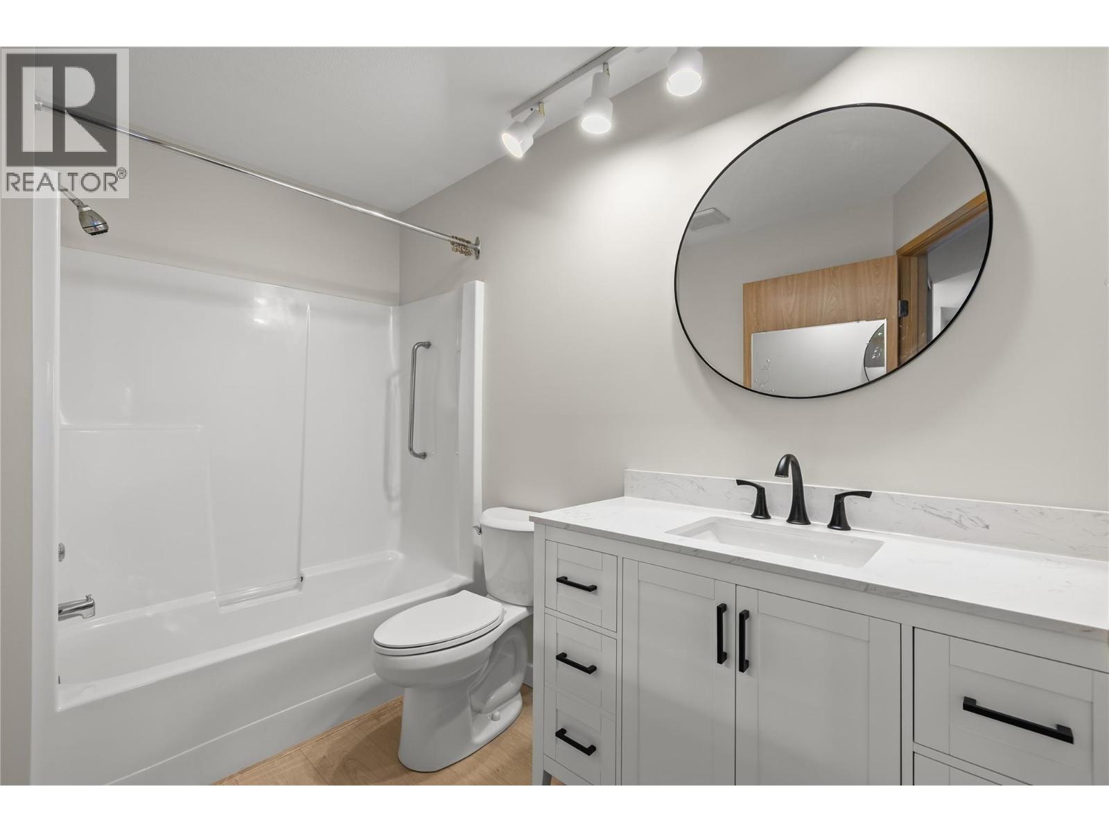 1045 Sutherland Avenue Unit# 252, Kelowna, British Columbia  V1Y 5Y1 - Photo 18 - 10379034