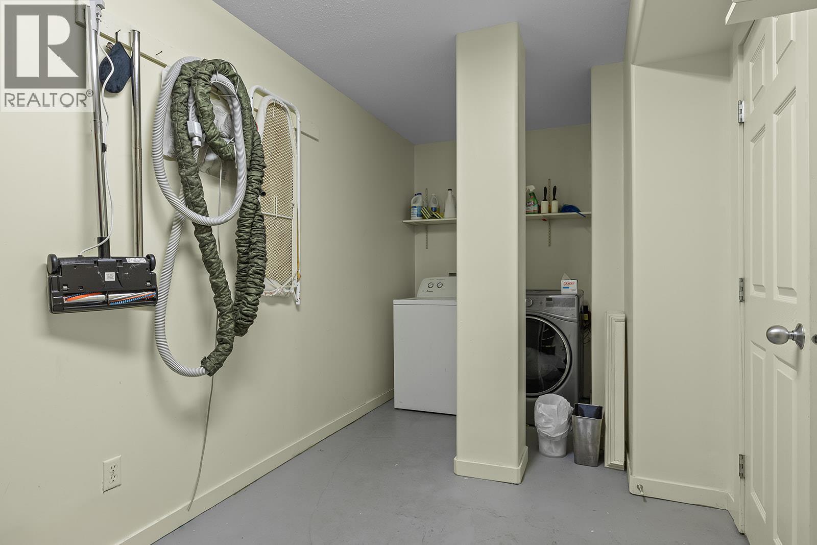 413 Rio Drive, Kelowna, British Columbia  V1V 2L2 - Photo 32 - 10383191