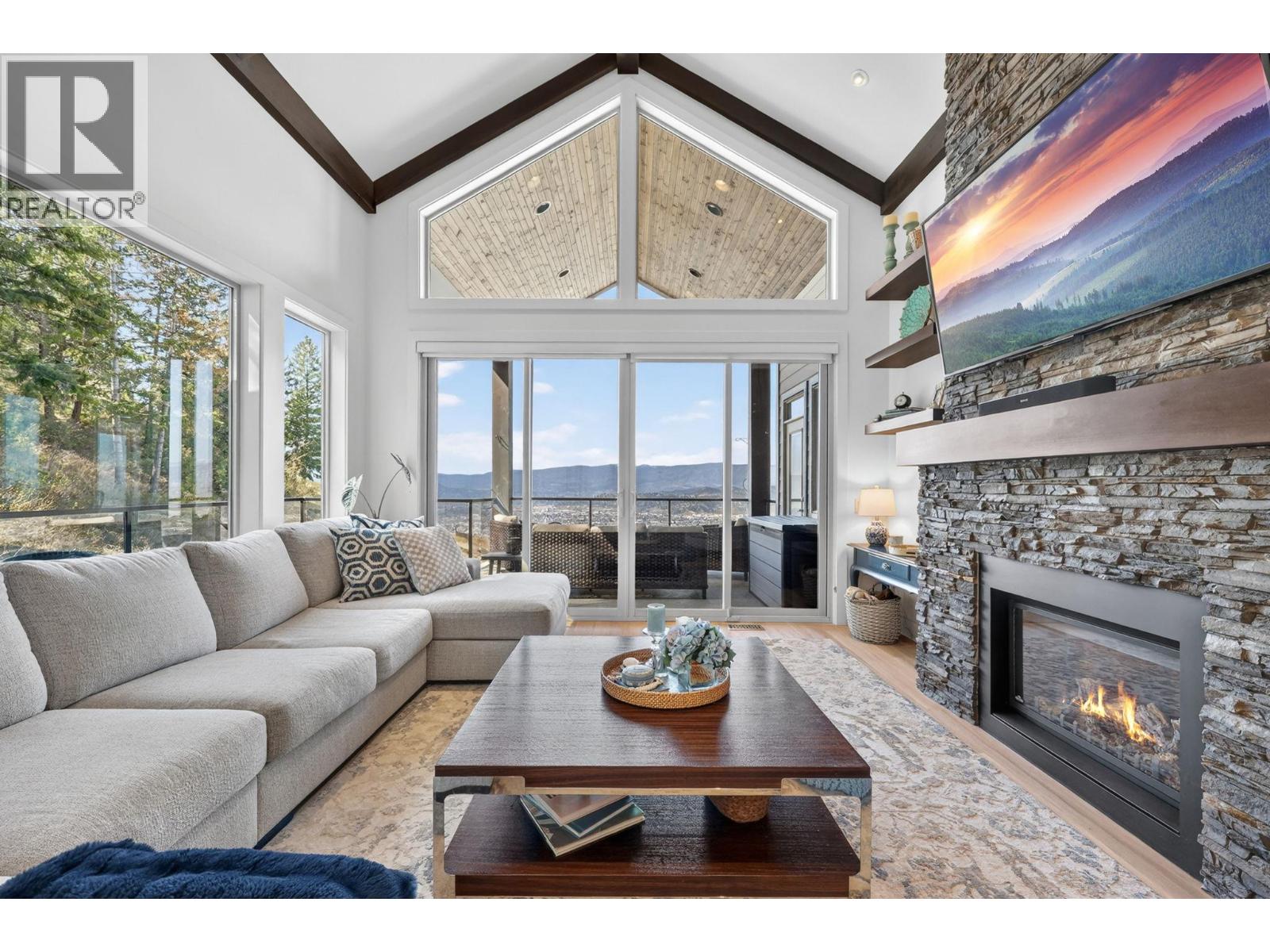 414 Prestwick Street, Kelowna, British Columbia  V1P 1T1 - Photo 4 - 10382970