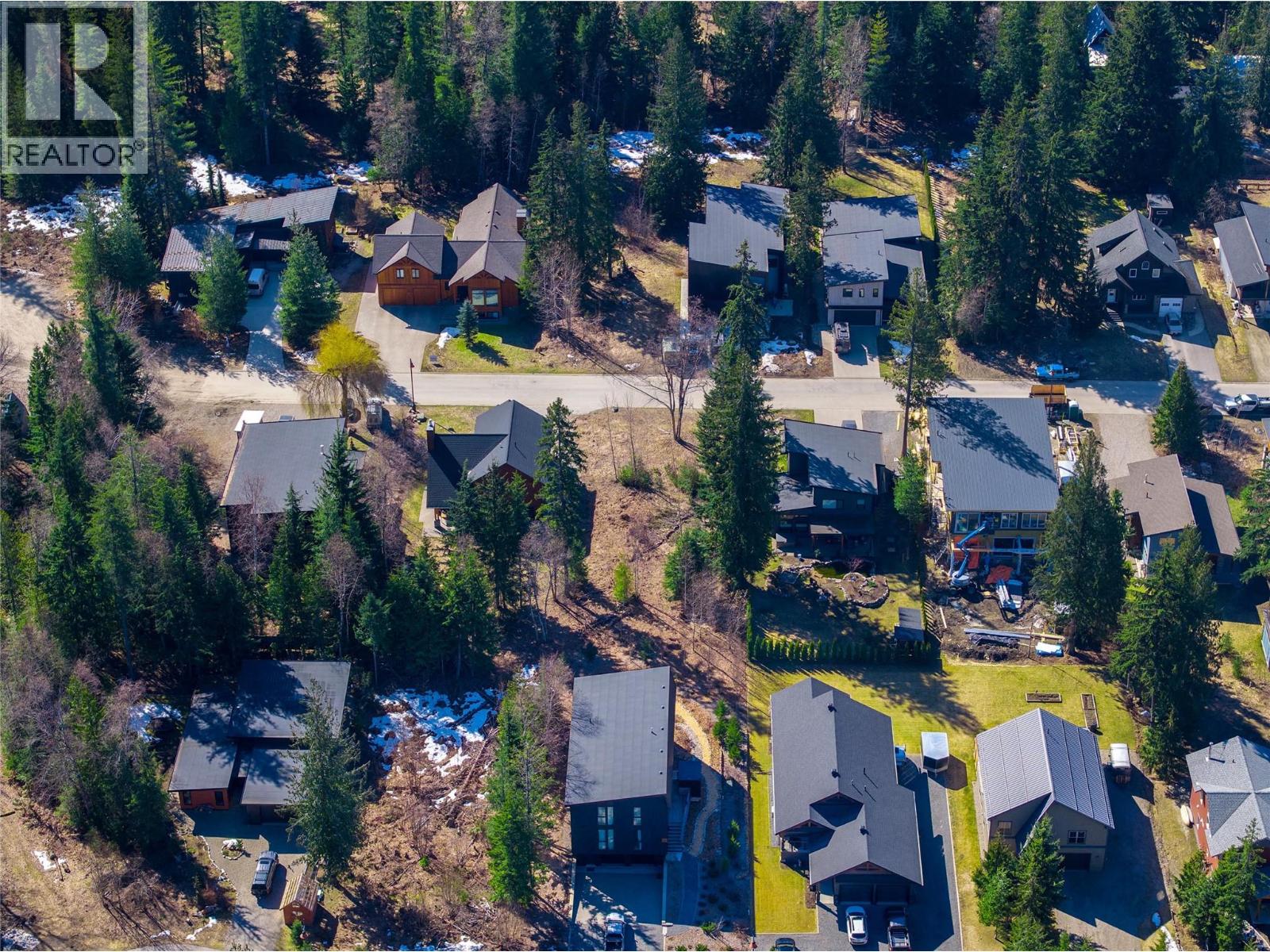 2070 Mountain Gate Road, Revelstoke, British Columbia  V0E 2S1 - Photo 12 - 10382164