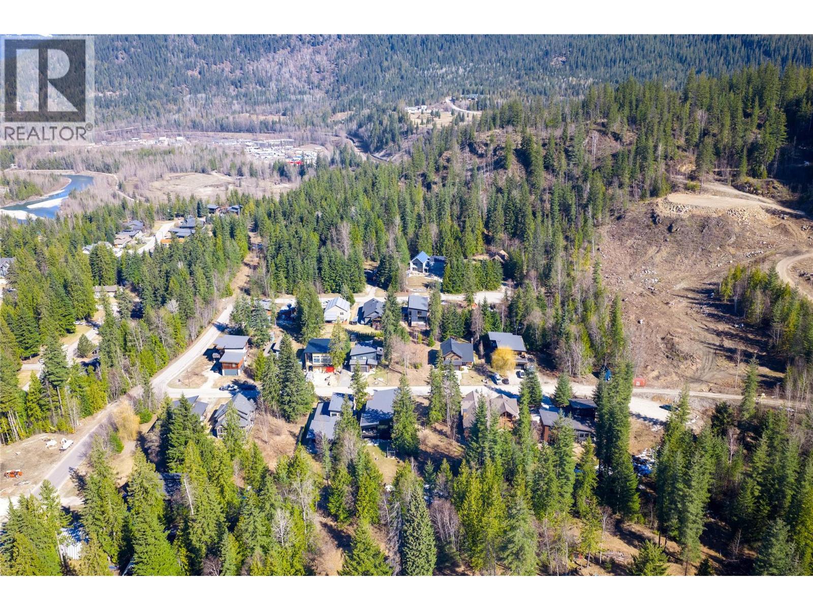 2070 Mountain Gate Road, Revelstoke, British Columbia  V0E 2S1 - Photo 7 - 10382164