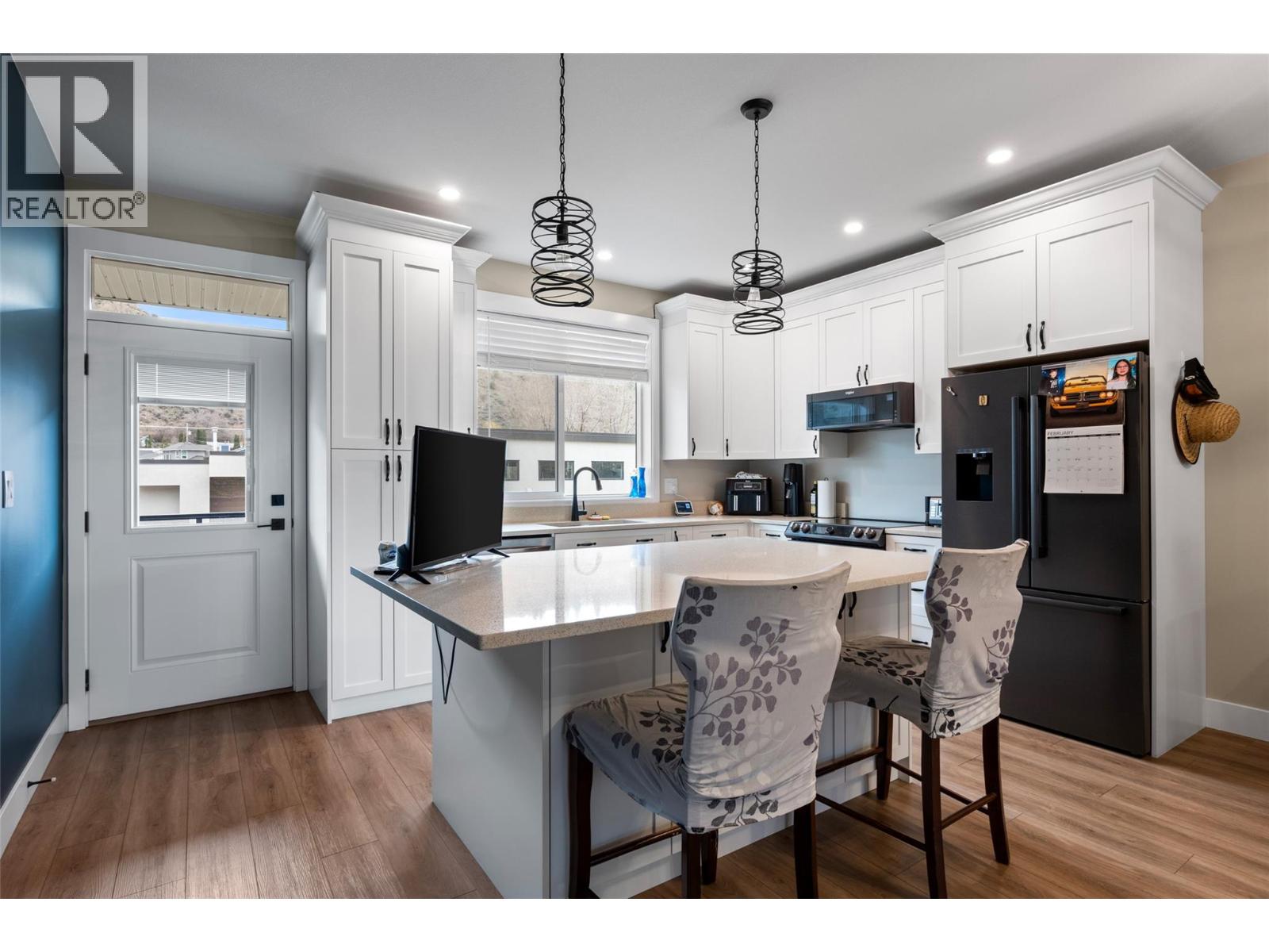 2535 Sunset Drive, Kamloops, British Columbia  V2C 4K1 - Photo 6 - 10383002