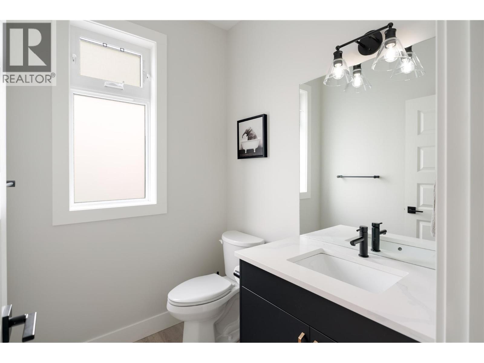 4315 Ladd Court, Kelowna, British Columbia  V1W 0B6 - Photo 12 - 10383404