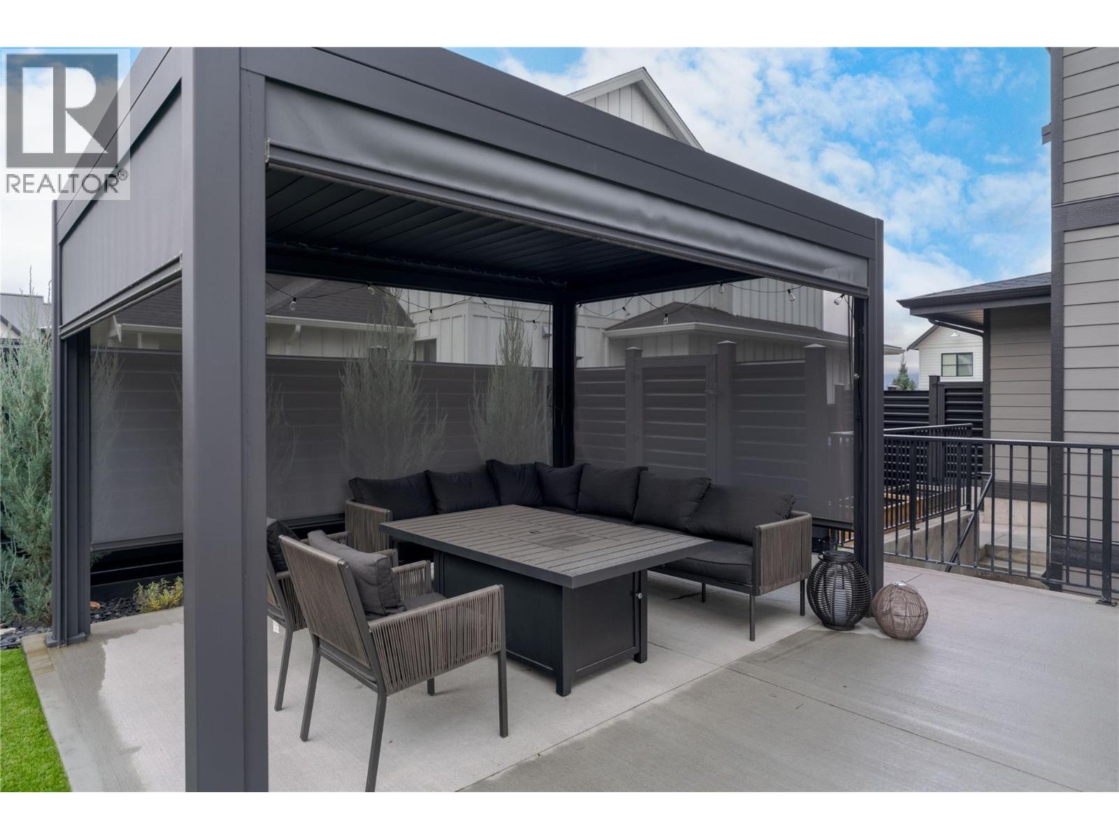 4315 Ladd Court, Kelowna, British Columbia  V1W 0B6 - Photo 37 - 10383404