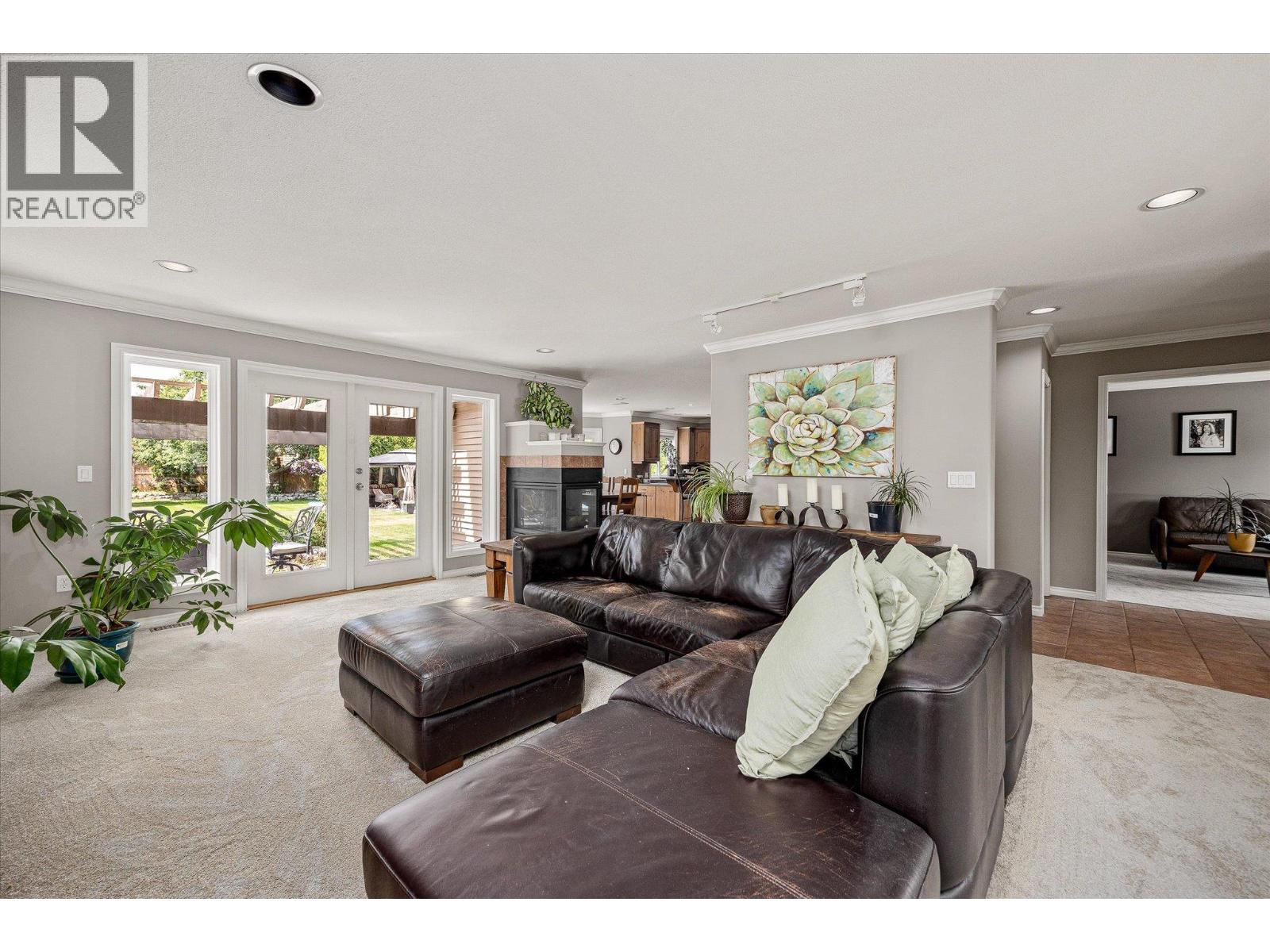 3925 Flower Court, Kelowna, British Columbia  V1W 4W2 - Photo 10 - 10383163