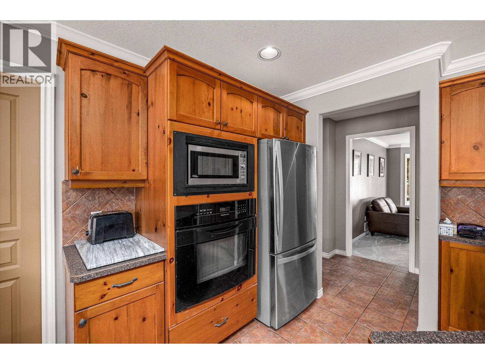 3925 Flower Court, Kelowna, British Columbia  V1W 4W2 - Photo 14 - 10383163