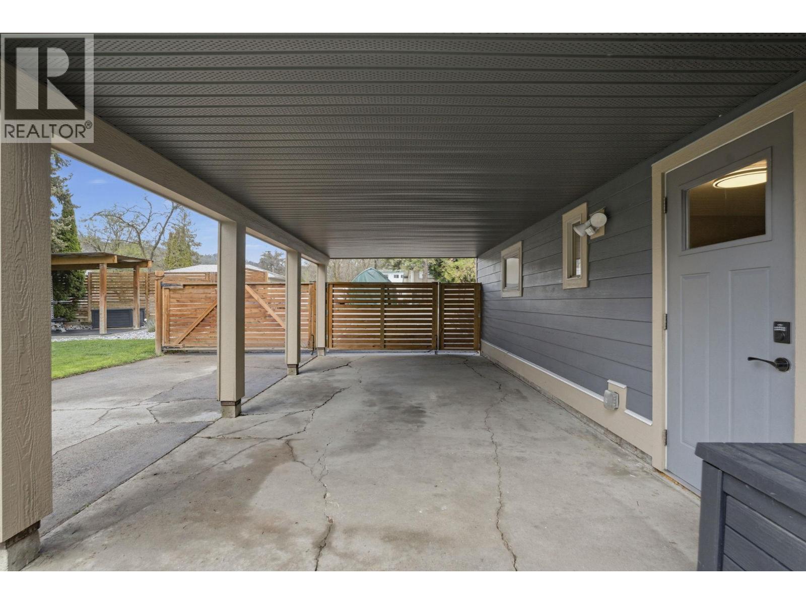 1729 Gillard Drive, Kelowna, British Columbia  V1Y 4K2 - Photo 38 - 10383214