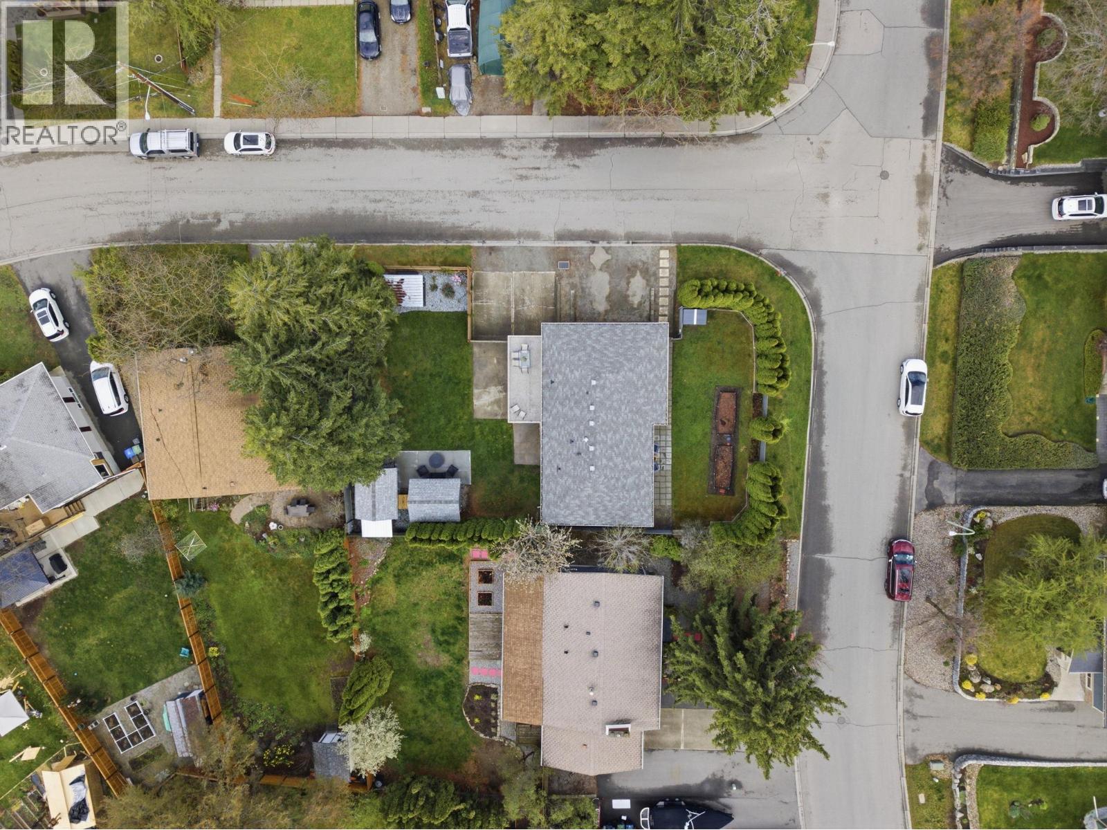 1729 Gillard Drive, Kelowna, British Columbia  V1Y 4K2 - Photo 46 - 10383214