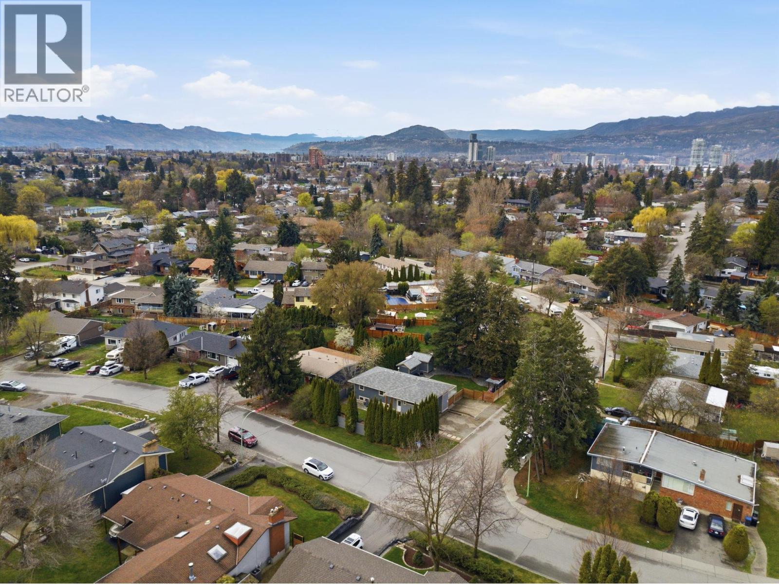 1729 Gillard Drive, Kelowna, British Columbia  V1Y 4K2 - Photo 49 - 10383214