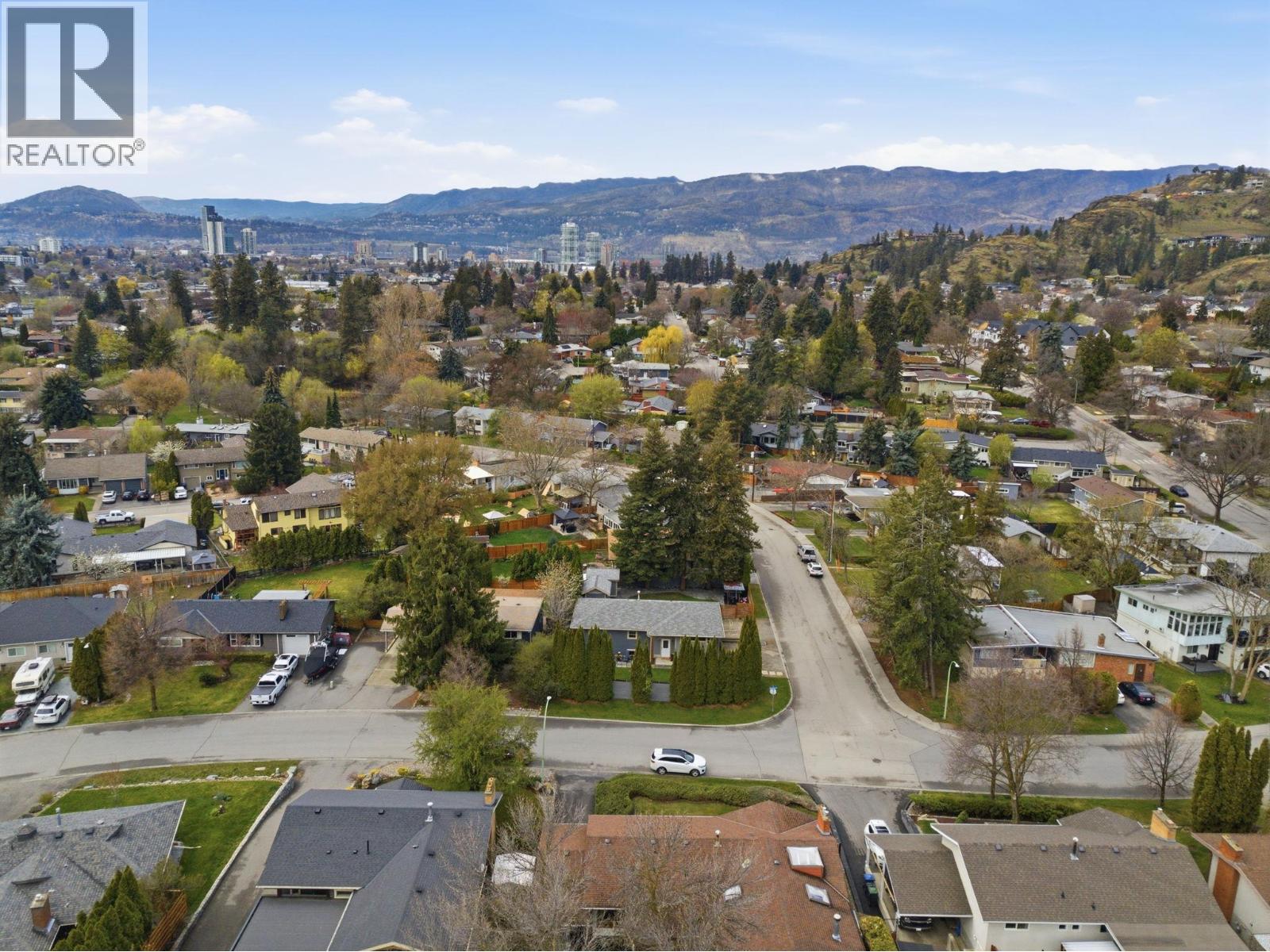 1729 Gillard Drive, Kelowna, British Columbia  V1Y 4K2 - Photo 50 - 10383214