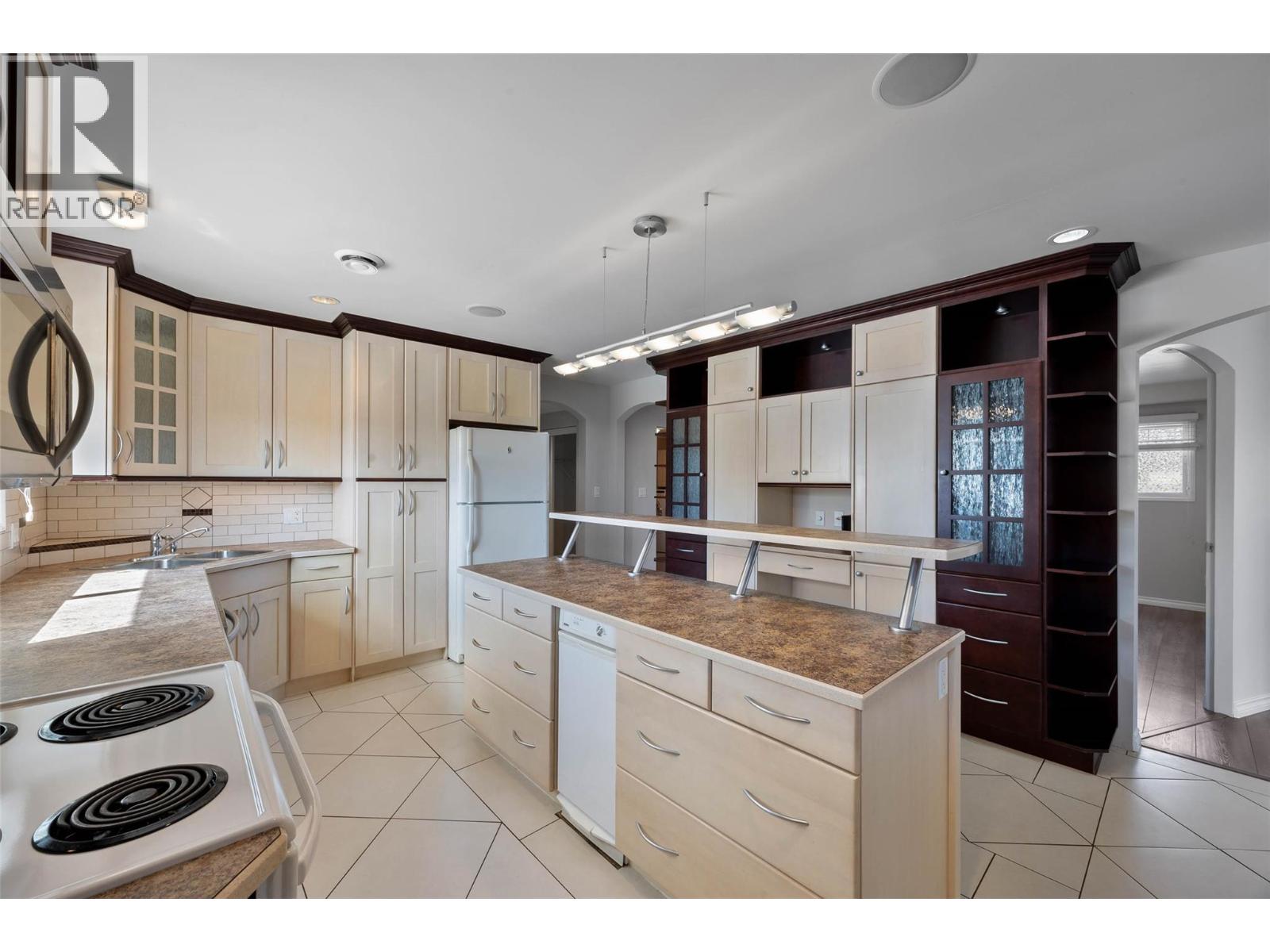 1825 Parkcrest Avenue, Kamloops, British Columbia  V2B 4W8 - Photo 10 - 10383177