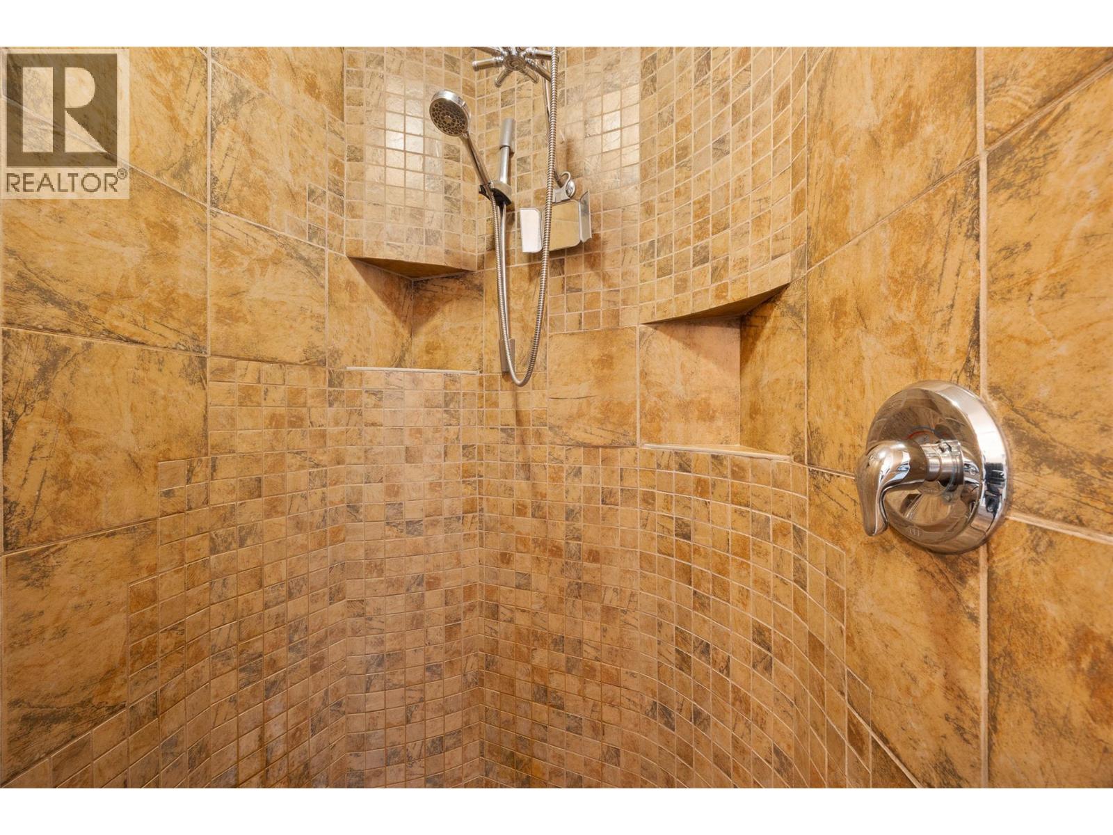 1825 Parkcrest Avenue, Kamloops, British Columbia  V2B 4W8 - Photo 18 - 10383177