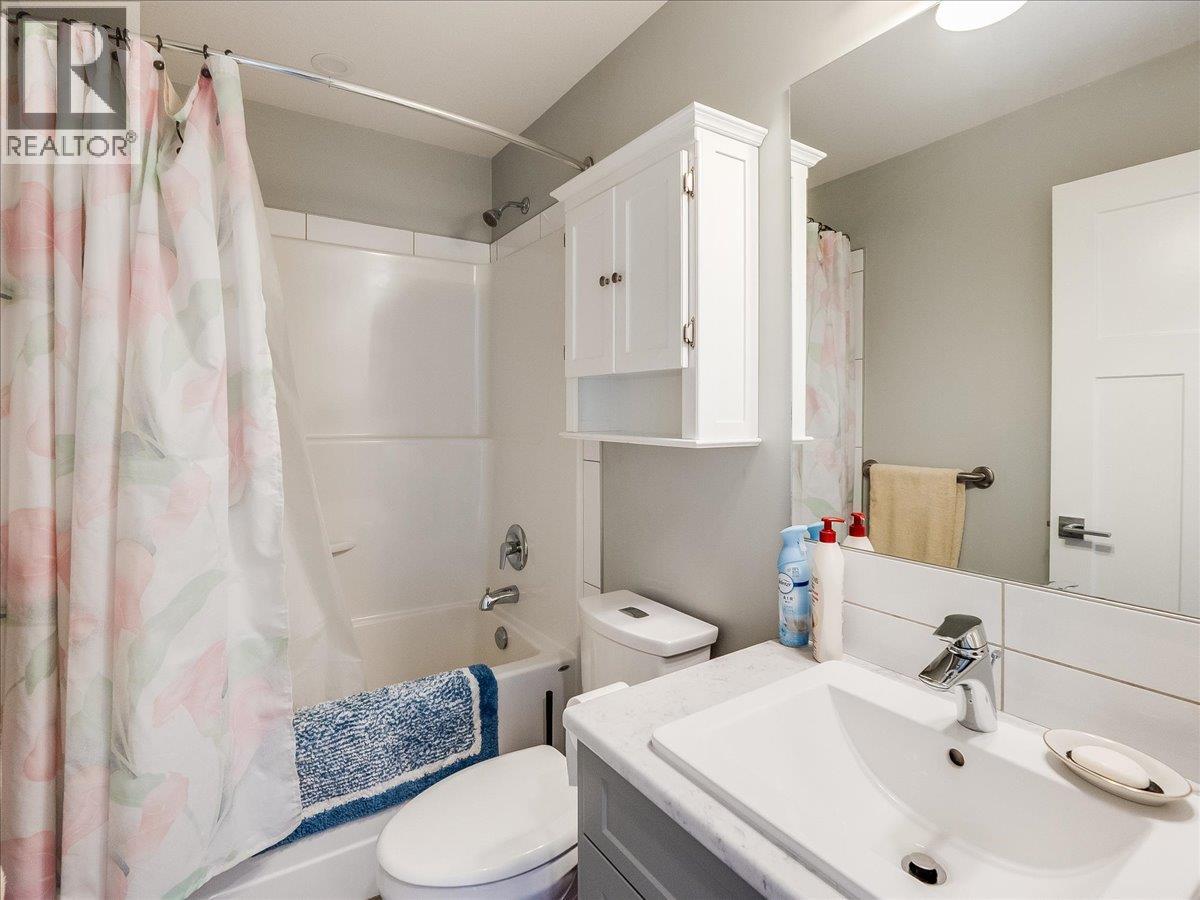 4008 16th Avenue, Castlegar, British Columbia  V1N 4A2 - Photo 39 - 10382931