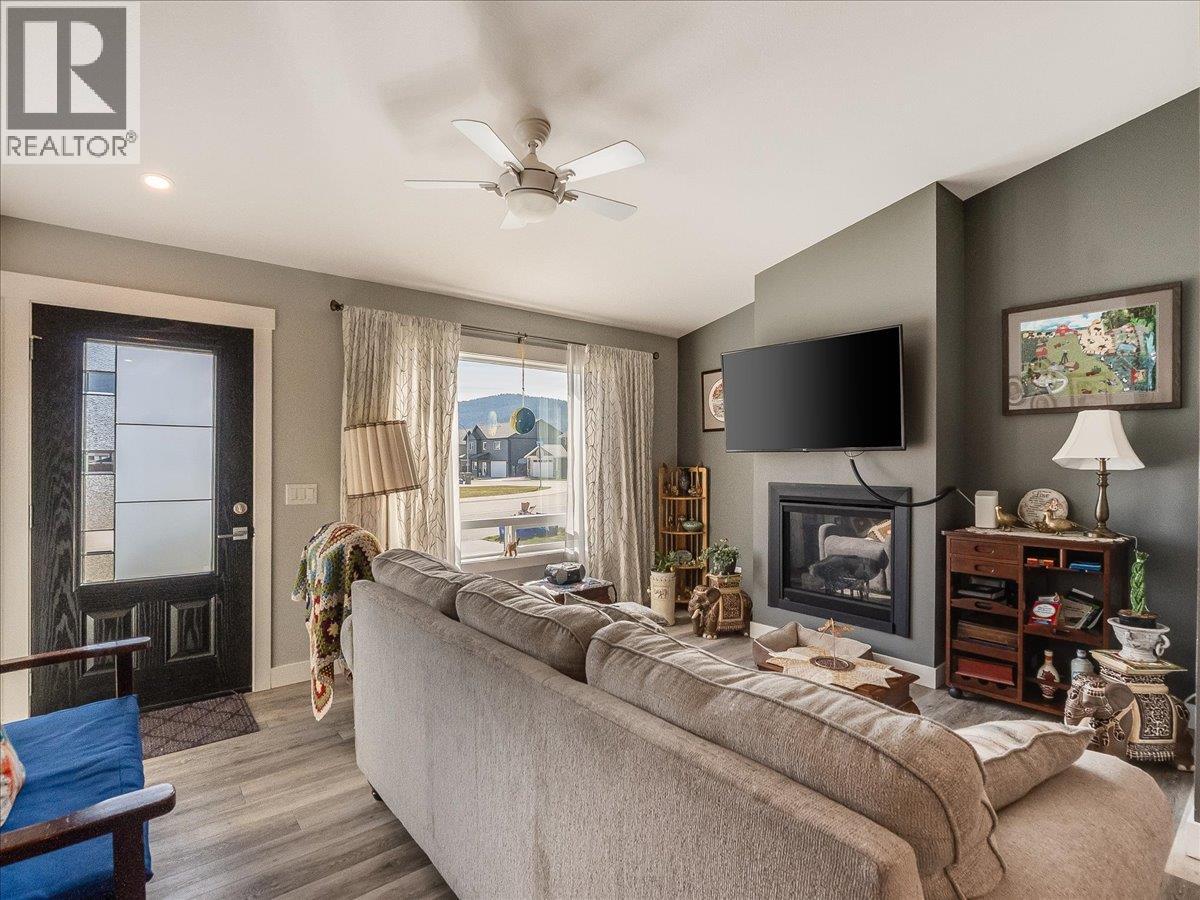 4008 16th Avenue, Castlegar, British Columbia  V1N 4A2 - Photo 47 - 10382931