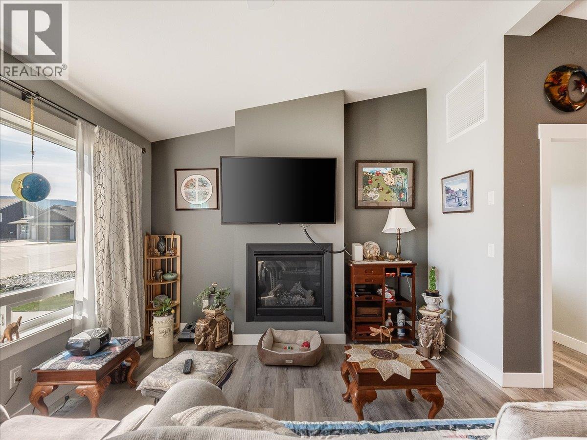 4008 16th Avenue, Castlegar, British Columbia  V1N 4A2 - Photo 48 - 10382931